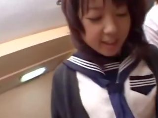 الفتيات urinate في ل حبيب قلبى