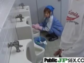 Veřejné špinavý klip s magnificent asiaté v prdeli video23