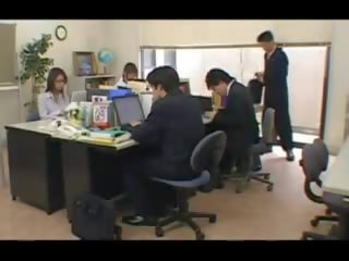 Похотлив секретар 3