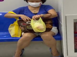Singaporean milfka: zadarmo 60 hd dospelé film klip dd