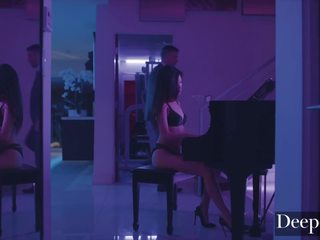 Deeper מדהימה vina skyy נשלט ו - driven ל.